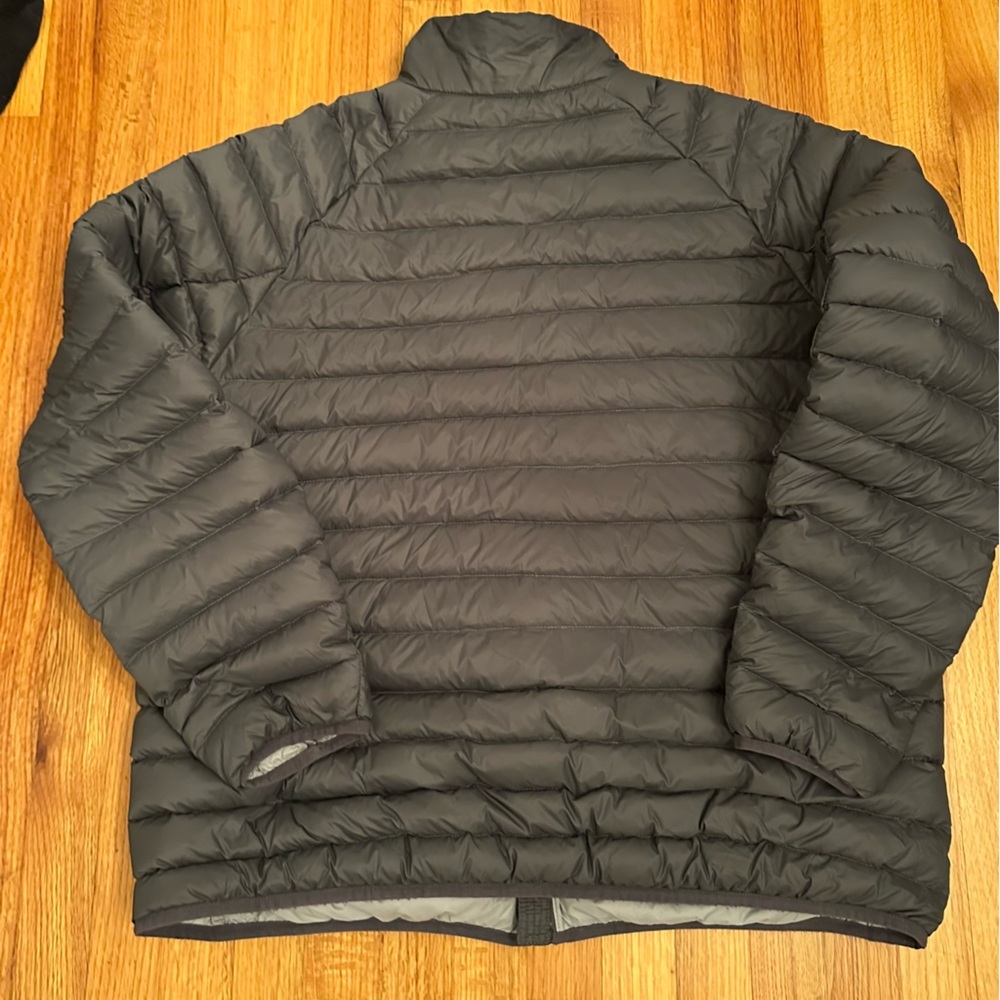 Lands' End Men's Wanderweight Ultralight Packable Down Jacket size XL - Picture 6 of 11